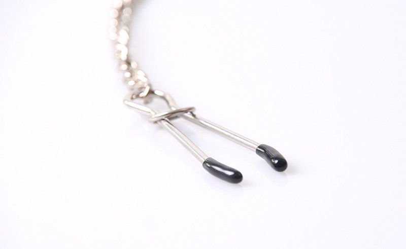 Tweezer Nipple Chains With Clamps